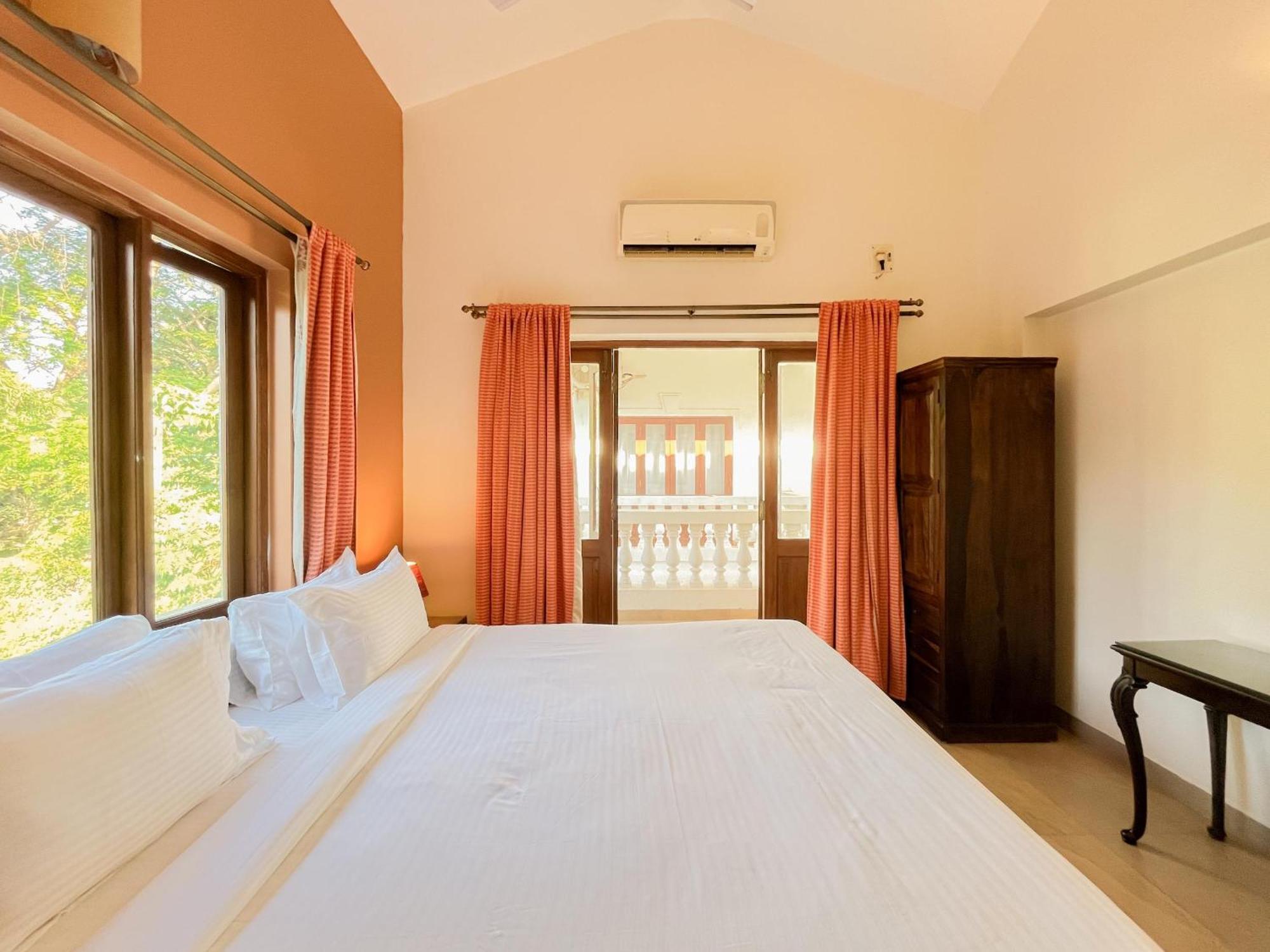 Rainforest - Casa Azure 5 Min Walk To The Beach Calangute Kamer foto